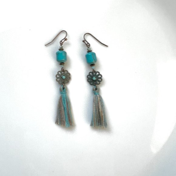 NEW Boho Flower Tassel Silk Earrings - Picture 2 of 5